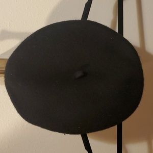 Black Felt Beret